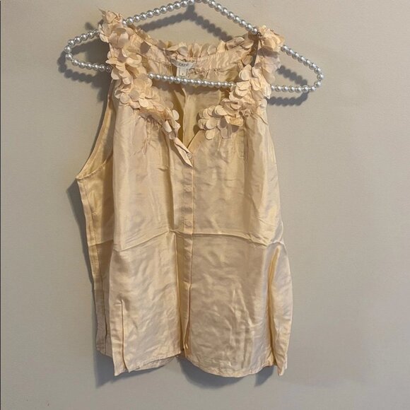 J crew size 6 silk Cream Sleeveless Blouse with Floral Accents button up - Picture 1 of 5